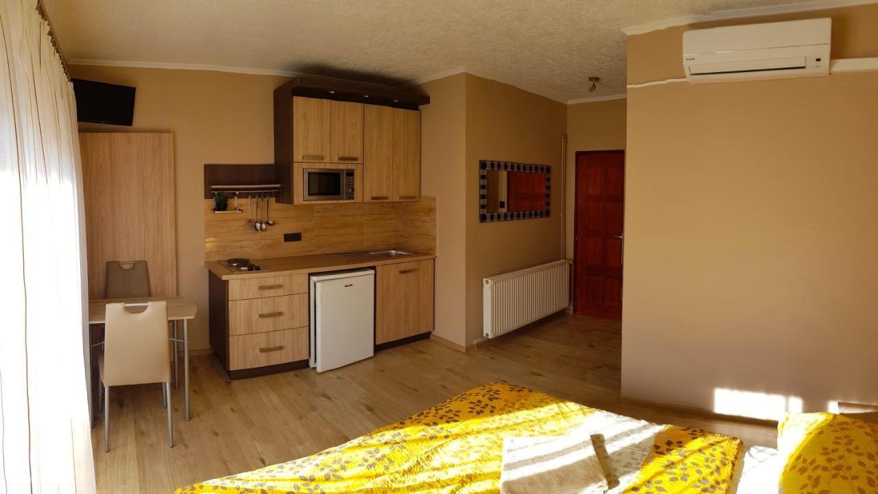 Napsugar Apartmanhaz Siófok Exteriér fotografie