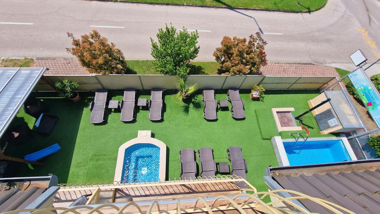 Napsugar Apartmanhaz Siófok Exteriér fotografie