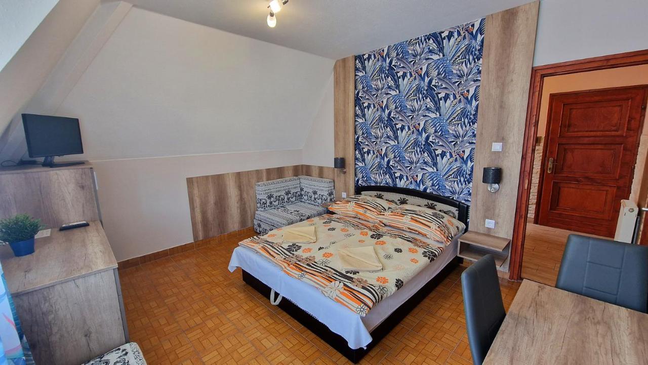 Napsugar Apartmanhaz Siófok Exteriér fotografie