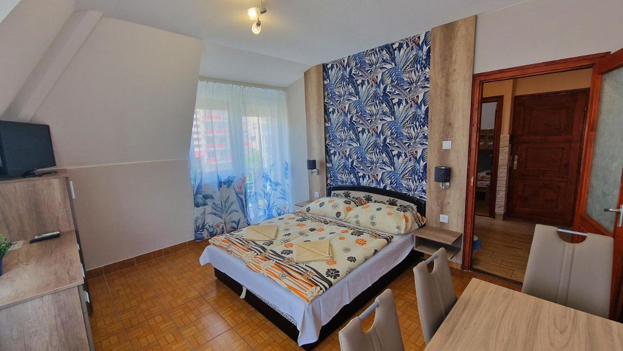 Napsugar Apartmanhaz Siófok Exteriér fotografie