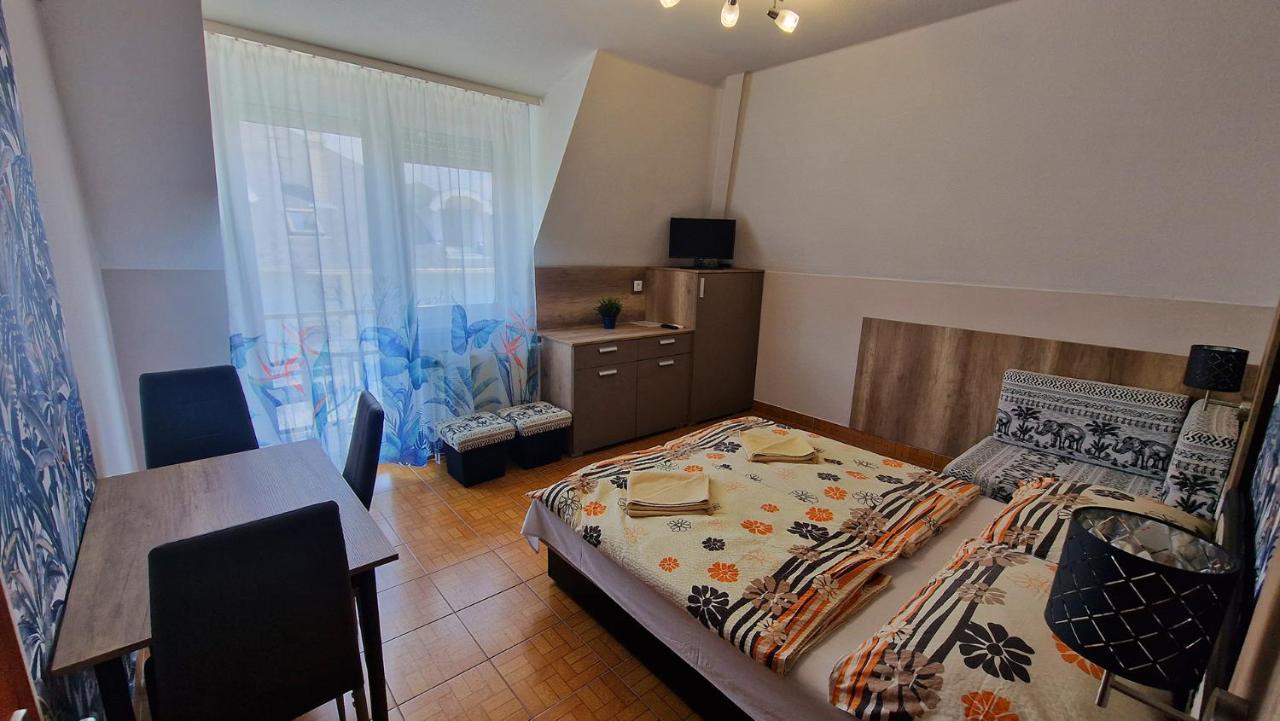 Napsugar Apartmanhaz Siófok Exteriér fotografie