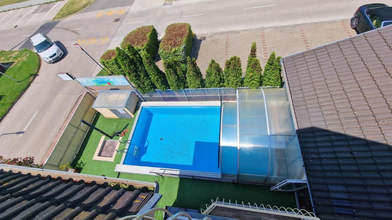 Napsugar Apartmanhaz Siófok Exteriér fotografie