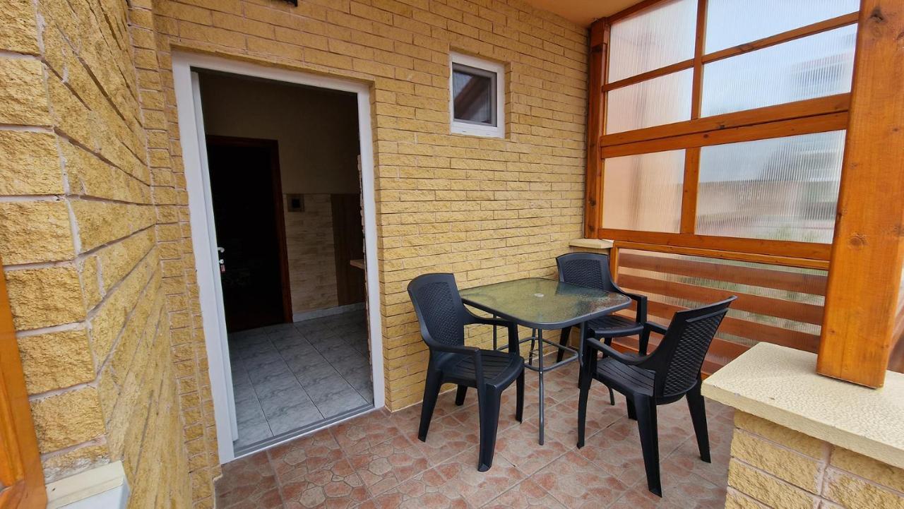 Napsugar Apartmanhaz Siófok Exteriér fotografie